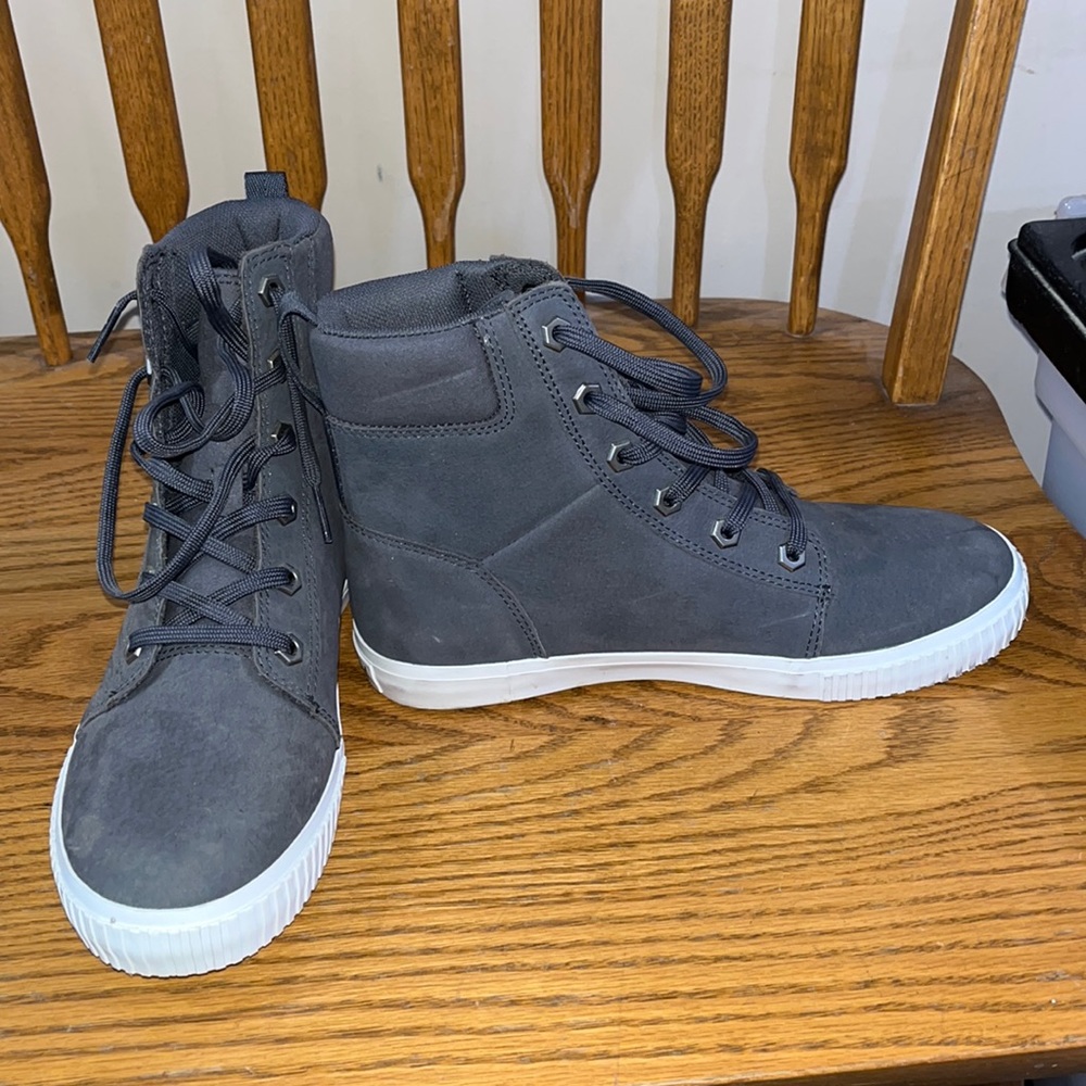 Worn once timberland boots